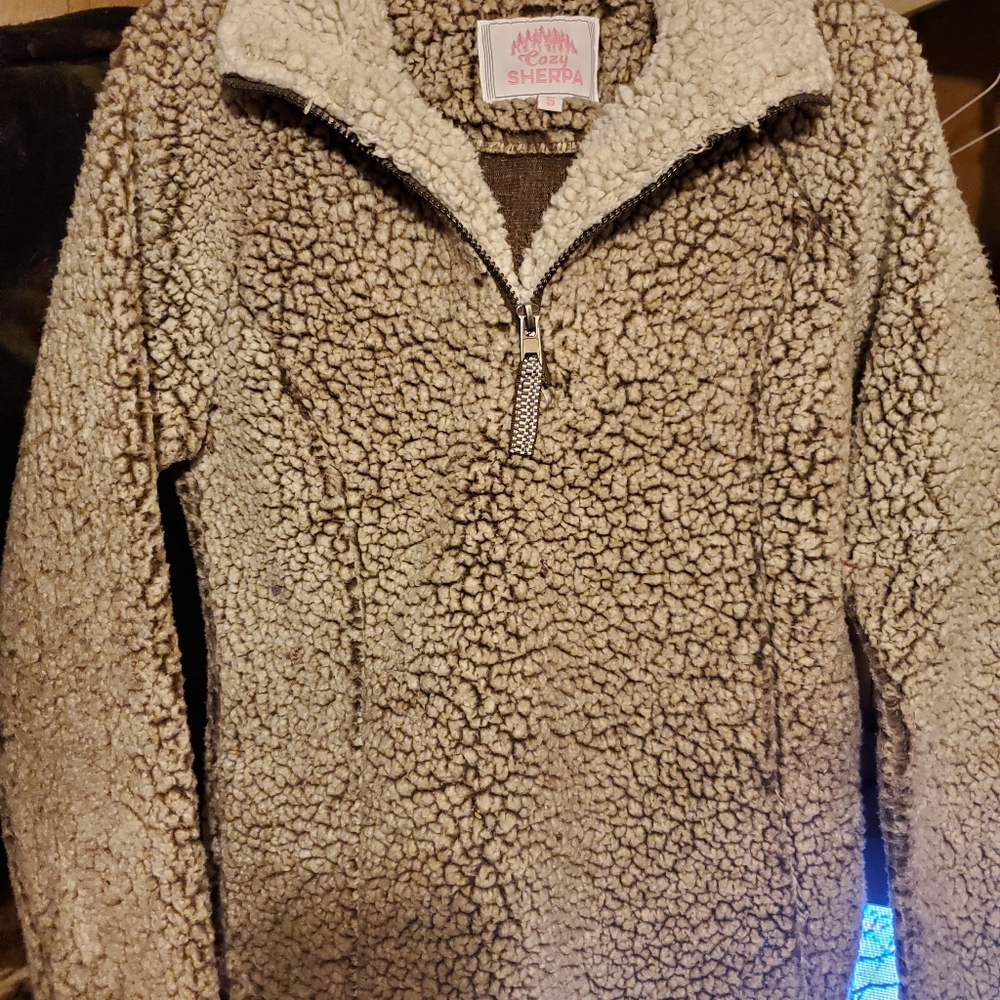 Ladies small cozy Sherpa pullover